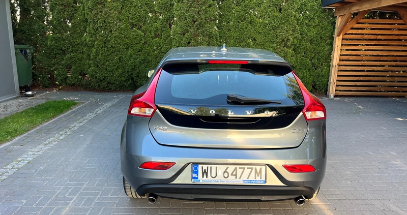 Volvo V40 cena 72000 przebieg: 99986, rok produkcji 2018 z Błonie małe 254